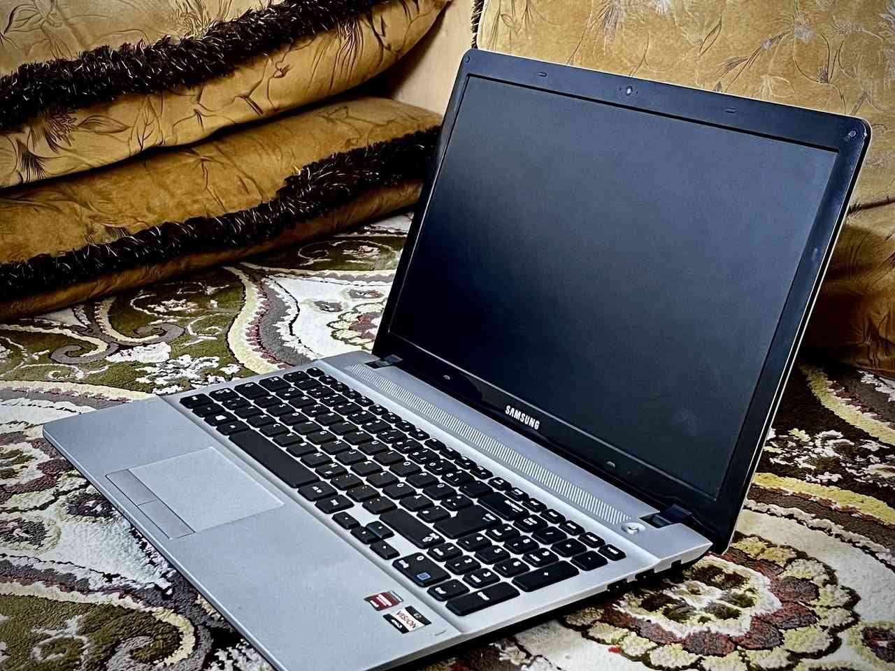 السلام عليكم 
جهاز لابتوب samsung 
RAM 4GB 
HARD 500GB 
Processor AMD E2-2000

السعر 150 الف
المكان الموصل الجانب الايمن


**إذا كنت صاحب هذا الإعلان وتريد حذفه لأي سبب، رجاءا أرسل رسالة إلى الدعم الفني**