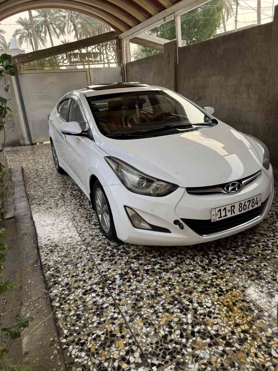 السلام عليكم للبيع النتره خليجية 
موديل 14 شكل ال 16 رقم بغداد دولي 
السياره فول موصفات GLs
السياره بيهه من الضلع وجوه 
الجالملغ الخلفي ولدوسه 
والباقي مكفول 
السياره جاهزه كير مكينه تبريد حداديه 
تخم تاير 
مكاني كربلاء السعر 123
***********
