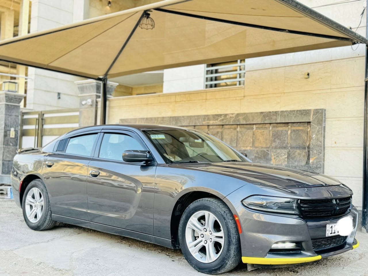 السلام عليكم للبيع جارجر 2023 اصل
رقم بغداد بسمي هزه وفحص جديده 
مكفوله كفاله عامه كلين تايتل 
معروضه 238  وبيها مجال 

رقم الهاتف ***********

مواصفات فول 1/1. عده الفتحه 
شاشه جبيره + كاربلي 
كشنات جلد +كهرباء 
تحكمات ستيرن 
شفتات ستيرن 
كشنات تدفئه 
حساسات أمامي خلفي 
تو ويل 
محرك 6
رادارات جوانب 
مثبت سرعه 
مانع تزحلق 
مري هيتر 
نوزلات وبلاكات 
لايت زنون 
تشغيل عن بعد
