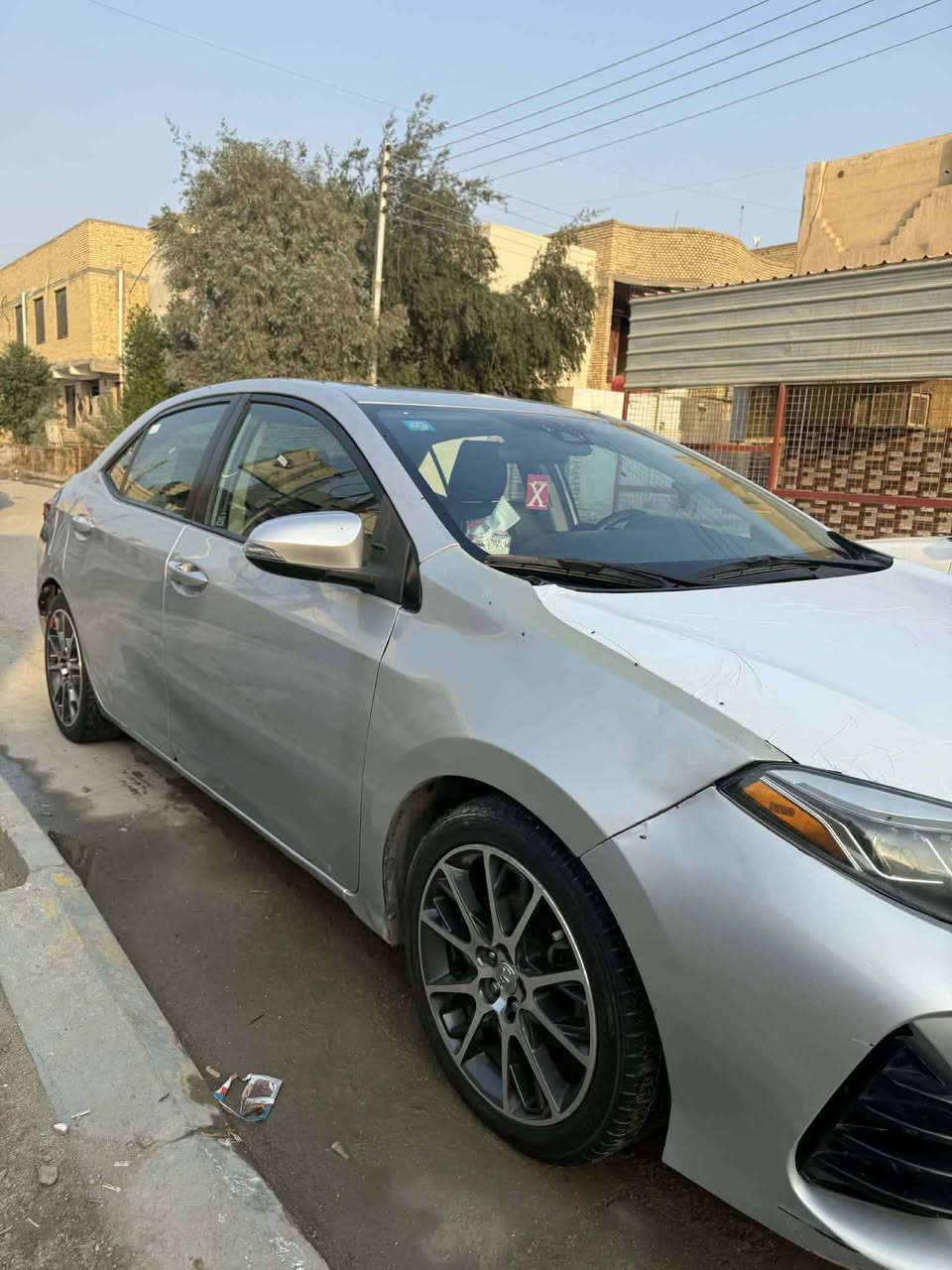 السلام عليكم 
كورلا 2017 وارد امريكي
تبديل جاملغ وبنيد
ماشيه 155 محرك 1800 المرغوب 
فول مواصفات
1. بصمه 
٠2 فتحه سقف
3.اشاير بالمري
٠4 بصمه ابواب
5. شاشه وكاميرا 
6. شفتات بالستيرن
رقم ذي قار  دولي الجديد السعر 127 وبيه مجال
*********** بي واتساب ناصرية, ذي قار
