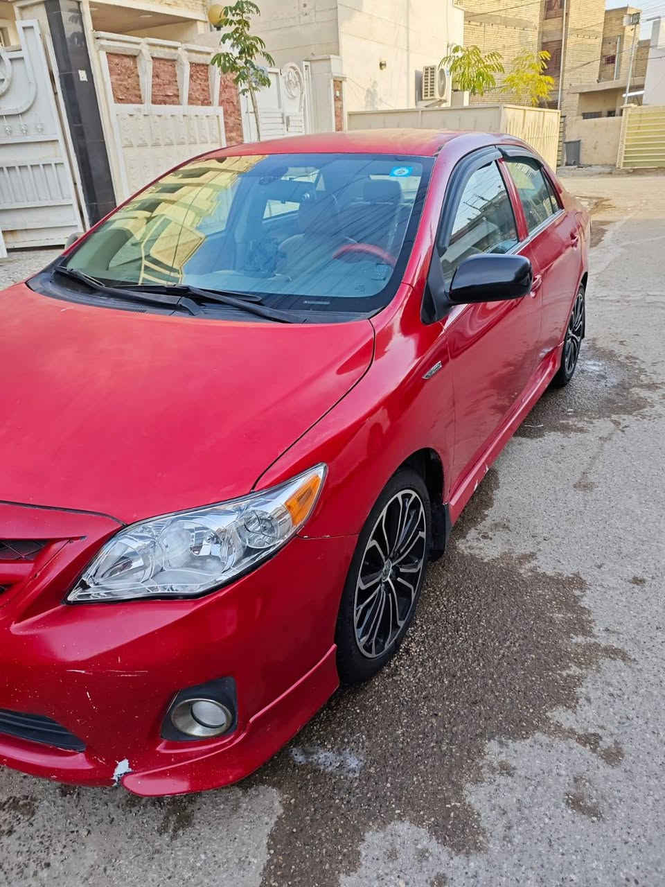 سلام عليكم كورلا 2009 امحدثه 2013
تفاصيل السيارة صدر امامي خلفي جديد المكينه والكير خير من الله التبريد والتدفئه شغالات تايرات جديد السيارة حره ومامطلوبه وبسمي تحويل ثاني يوم 
حادثها فقط الصندوك ومعمر نفسه بدون تبديل السيارة مصبوغه عام بسبب الاشخوط  السعر 85 وبيها مجال للشراي السكن بغداد حي الجهاد للتواصل عله الرقم  ***********
