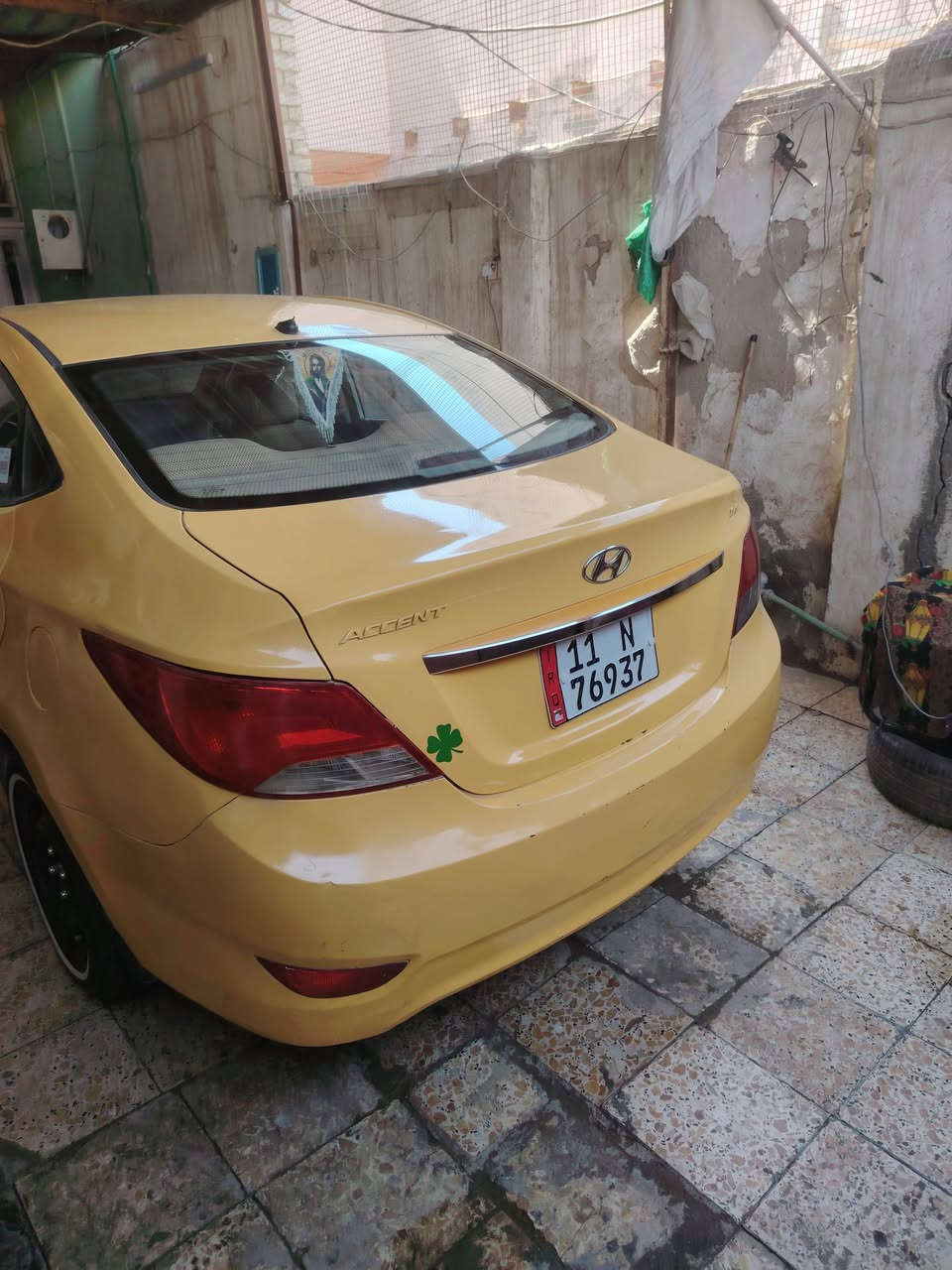 سلام عليكم ورحمة الله وبركاته
اكسنت موديل 16 خليجي محرك 1600 دوش كير محرك ع فحص  كفاله ماعده شبر بل جوملغ الخلفي سونار موجود تبريد ثلج حداديه جديده تخم تاير جديد باتري جديد كهربايات كلها شغاله مروحه جديده عبوه فيت بم جديده ربع ما ذب عليها رقم بغداد بسمي شخصيا مصفره هيهه وغرامات سعر 89 وبيها مجال مكاني دوانيه مركز وهاذه رقمي ***********
