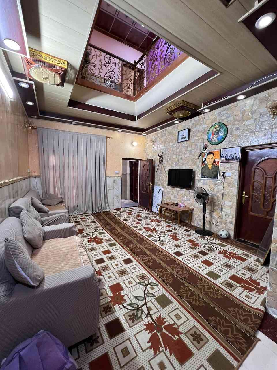 بيت للبيع حي الربيع مساحة 250 متر واجه 12.5 والنزال 20 طابقين السعر 425 وبي مجال الاستفسار ***********
