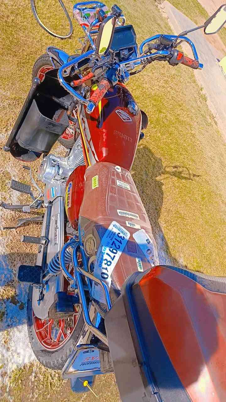 السلامو عليكم موطور للبيع سيفان موديل 2024وضع شركه بعدو شرط خدش مابي جديد منفيس موجود تحريك نار دشبول اكتروني السعر 700وبي مجال شي غليل للتصال ***********
