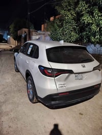 مراوس واقساط اعتذر اعتذر هوند  hrv 24  أبيض ماشية ١٥ ألف  فحص مؤقت محر...