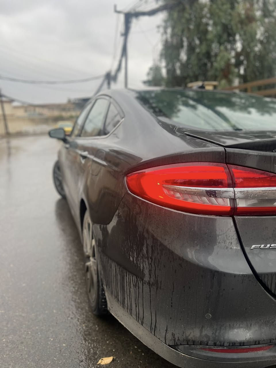 فيوجن 2018 فقط جاملغ خلفي صبغ الباقي مكفول بدون صبغ وايرباك ودواخل مكينة 15 تيربو 
123 وبيها مجال 
***********
