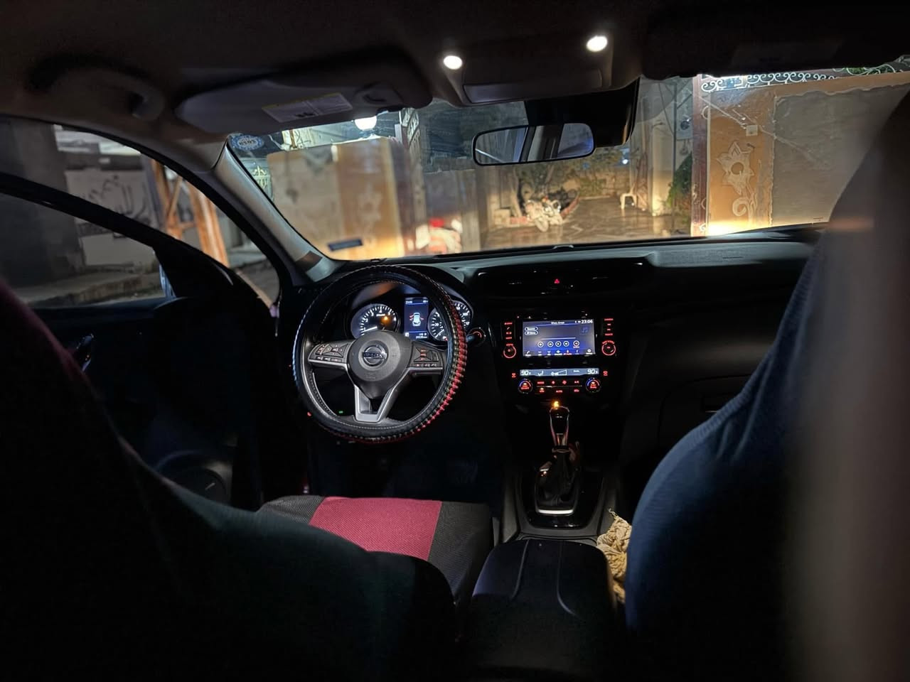 السلام عليكم اخوان نيسان روج للبيع 2022سپورت
مواصفات sv
4سلندر المرغوب 
ضرر فقط بونيد بدون ايرباك بدون دواخل 
ماشي 50الف ميل 
لون مميز ماروني
سعر( 170) بي مجال هم 
للاستفسار اتصل عل رقم 
***********
