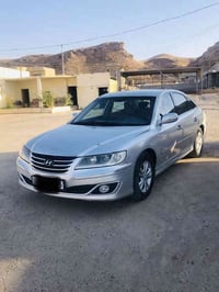 ازيرا ٢٠٠٩ • ٢٤٠٠ • الزوية