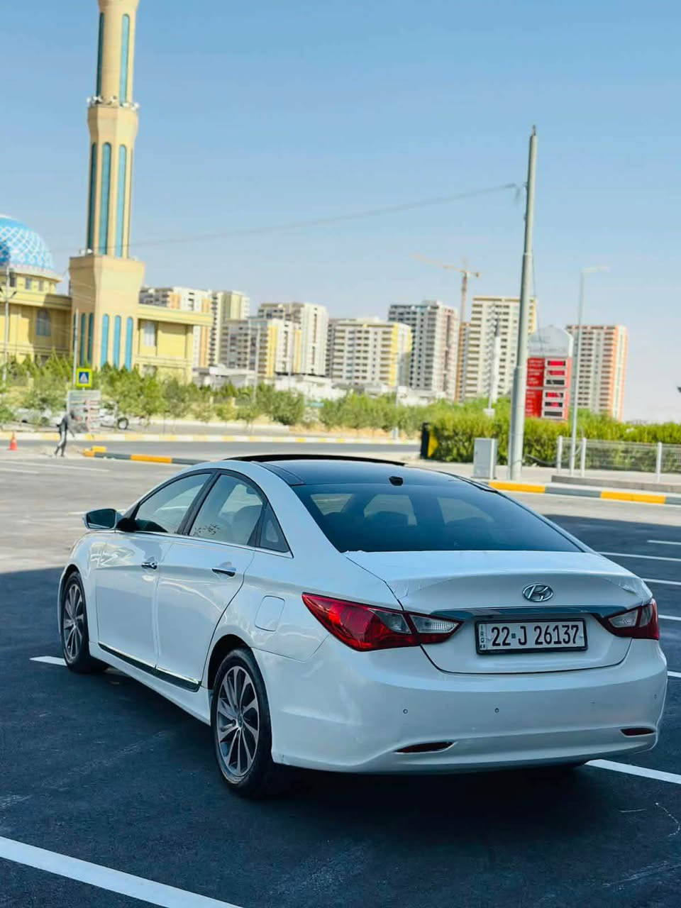 ‎هيونداي سوناتا..خليجي 2011
                                            Hyundai..Sonata2011 
سياره باسمي تحويل وكاله بشرط
‎.محرك 2400( محرك كبير المرغوب)
سقف اسود بانوراما
بصمة تشغيل + بصة دخول ابواب
تحكم ستيرن جهتين
كروس مثبت سرعة
حساس خلفي  
كير أتو +سپورت عادي
ويل كروم حجم 17
اشاير مري جانبي
مري جانبي شفط
..كير محرك شرط الفحص ..تايرات صدر كل جديد.  
سياره مصبوغ حزام بدون دواخل بدون ايرباك
مكان اربيل
السعر:88
رقم تلفون :*********** أربيل, العراق

