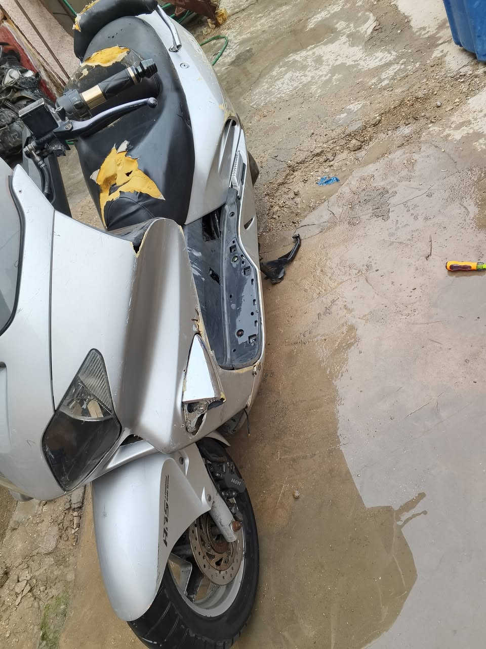 فورزه 06 شغاله نكره سلف كفراته  تعال افحص واخذ اني ماعرف بيهن وعندي دوام 375 قفل مابيه كل مجال 
عنواني بغداد حي الاعلام رقم الوتساب 
***********
