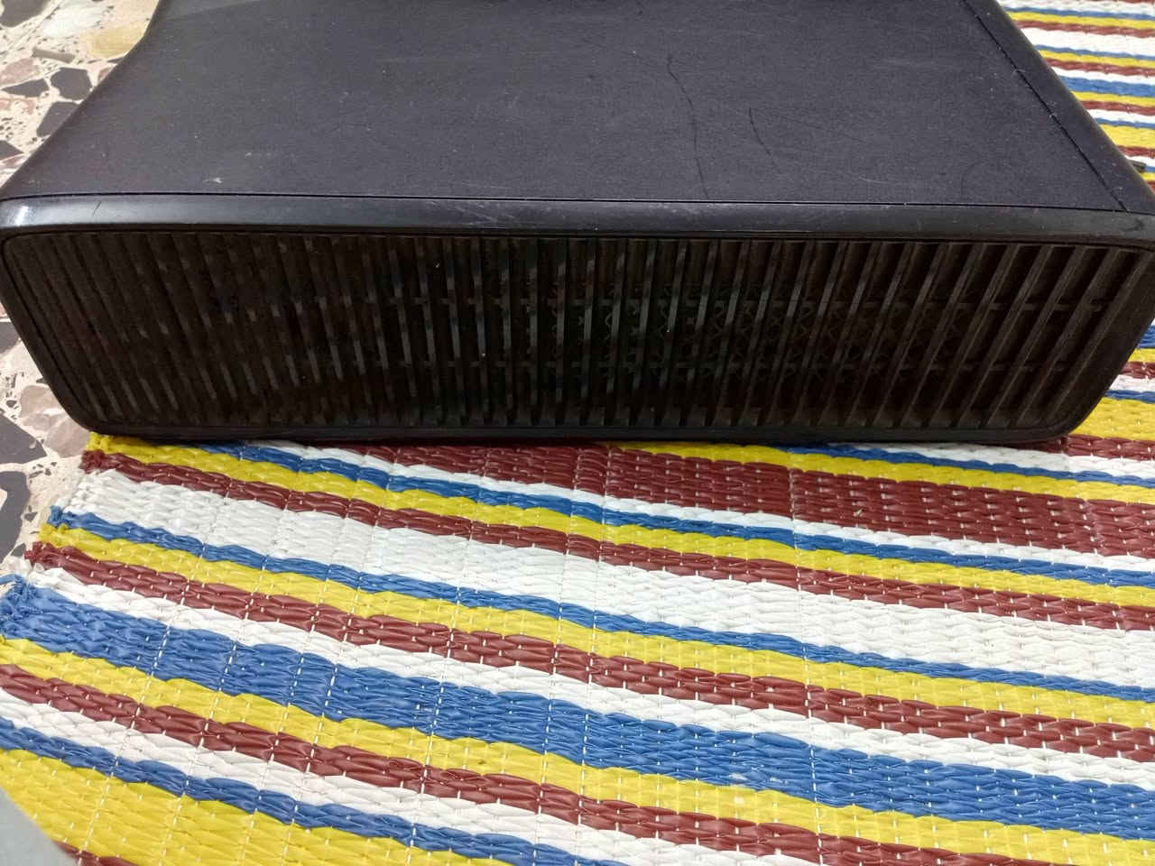 للبيع الاسم : اكس بوكس 360
الشغلات التجي ويا : يدات 2 شاحنه لليده شاحنه تشغل البلي بي

النظافه: 85/100

الالعاب: 262

السعر : 100 بي مجال بسيط


**إذا كنت صاحب هذا الإعلان وتريد حذفه لأي سبب، رجاءا أرسل رسالة إلى الدعم الفني**