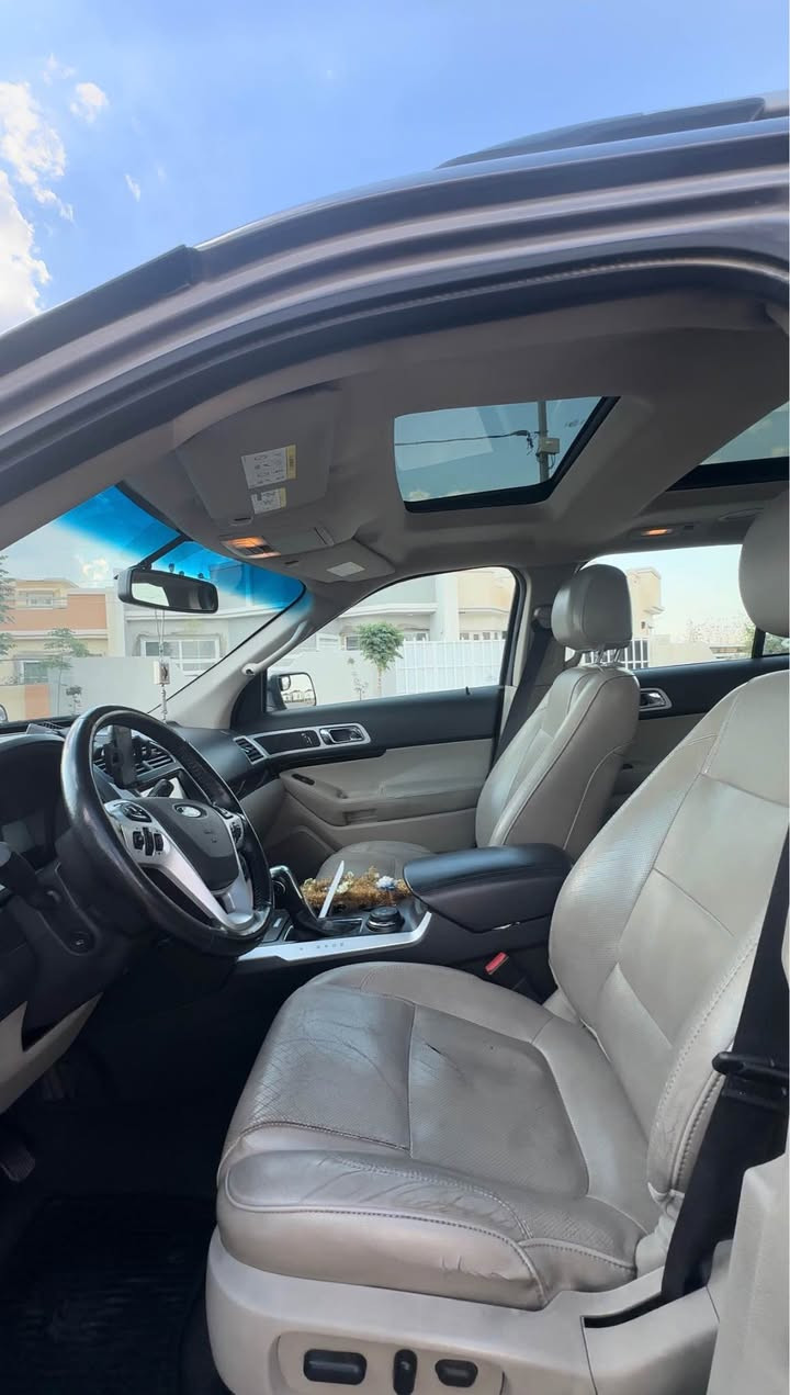 فورد اكسبلور 2012 

فول موصفات ليميتد
بدون صبغ بي ثلاث اماكن اقل من شبر تعديل بارد 
البقيه شرط من دعاميه لدعميه ومكفوله كير ومحرك خير من الله الشراي يتصل 

واتس موجود ***********
رايده152 ومراوس حسب القناعه 

موصفات 

محرك ٦ سلندر
- سبعة راكب
- جنطة ذكية 
-دبل اكسل
- بانورامه
- حساسات خلفي وطراف 
- بصمة تشغيل عن بعد وبصمة ابواب
- شاشة كبيرة  
- الكشنات الامامي  كهرباء 
- ويل الجنوط المرغوبه وحلوه 
- لايتات زينو
-كشنات جلد
-وباقي المواصفات المعروفه بل اكسبلور اليمتد الفول 

هزه وسنويه جديد ثاني يوم احول أربيل, العراق
