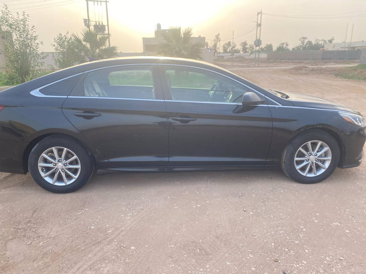 سوناتا موديل 2018 حرة وارد امريكي محرك GDi حادثها بنيد صورة الحادث موجودة وبيها طخة بالجاملغ الايمن مبين بالصورة السعر $ 125 
العنوان ميسان
للتواصل ***********
