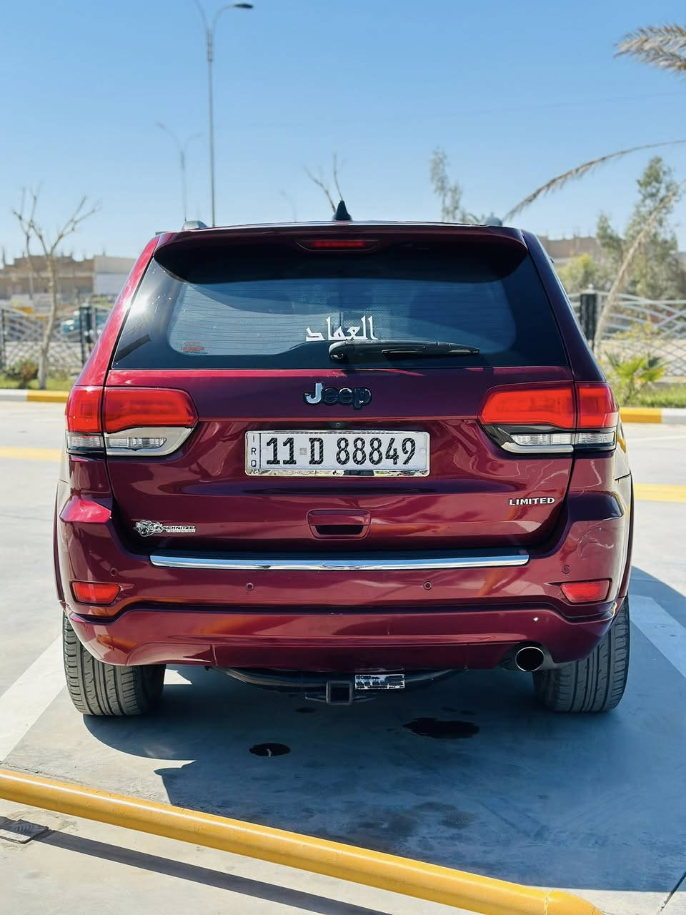 السلام عليكم
جيب لاريدو 
موديل 2018
السياره فول للاخير حساسات شاشة كبيرة
السيارة حادثها بأمريكا تخريب 
بالعراق بيها اماكن معجون  
و مصبوغه عام بدون لا لغود ولا شواصي ولا دواخل 
السياره مكينتها جديدة
و عليها منضومة غاز  
بسمي تحويل مباشر 
مكانها ديالى بعقوبه 
السعر 177$ و بيها مجال 

رقمي ***********
