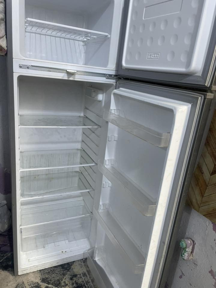 ثلاجه لبيع اي تصليح ماداخله بلكارتونه صار ٣اشهر من ماخذييه ب٤٥٠ بيه مجال


**إذا كنت صاحب هذا الإعلان وتريد حذفه لأي سبب، رجاءا أرسل رسالة إلى الدعم الفني**