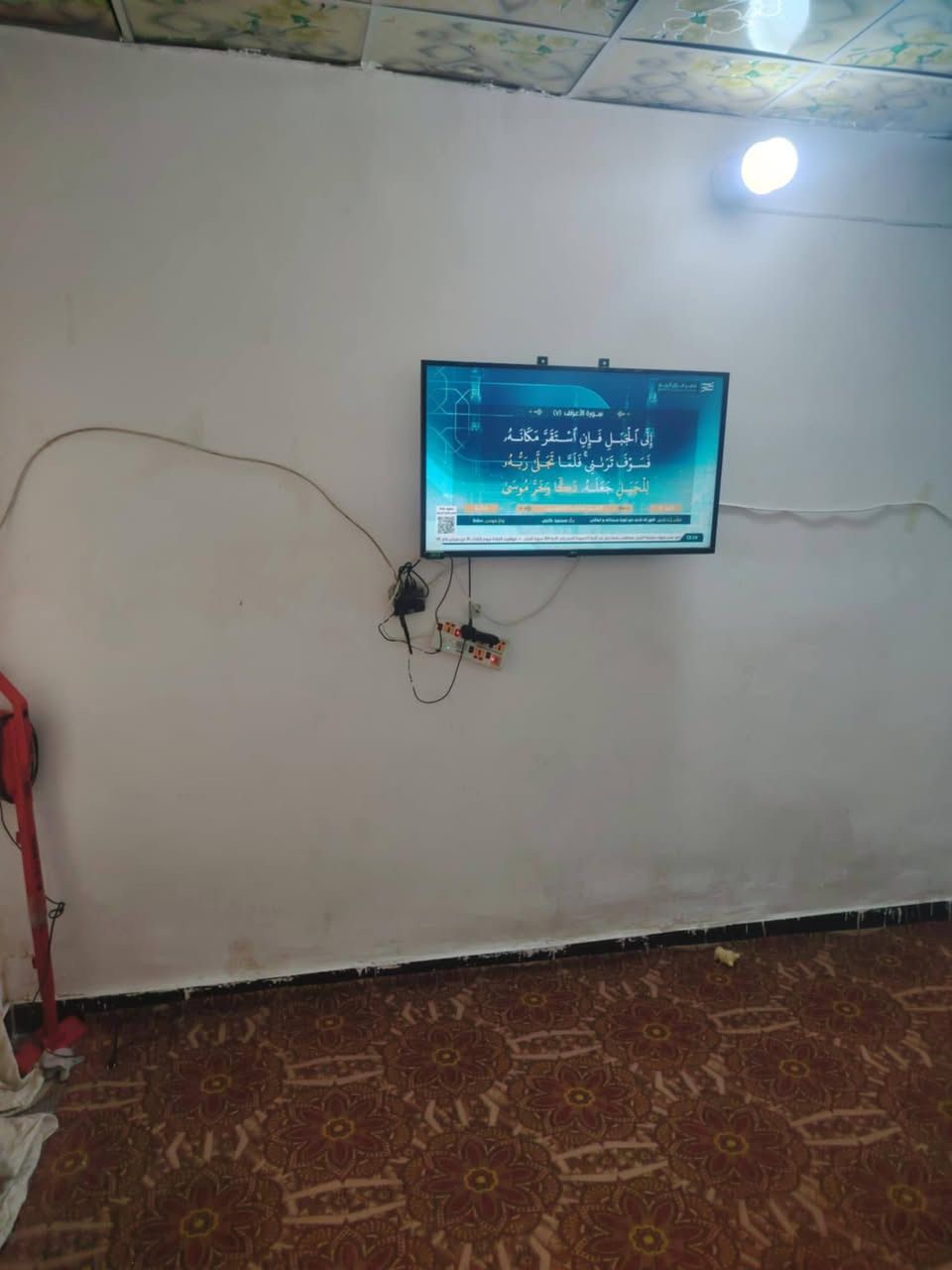 السلام عليكم مشتمل للبيع واسط حي الحكيم شارع افران الهادي المساحه 100 يحتوي على غرفه نوم وصاله واستقبال وصحيات وطرمه البناء بلوك سقف عقاده سقف ثانوي كامل خدمات من ماء ومجاري وكهرباء مرقم من قبل لبلديه سند 25 السعر 30 وبي مجال المراجعه الدلاليه سيد حيدر***********
