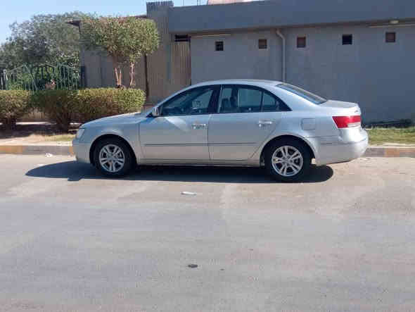 السلام عليكم
للبيع سوناتا موديل 2010 
رقم بغداد بسمي شخصياً 
وارد كوري محرك 2000 دوش 
مكفوله كفاله عامه صبغ وتبديل وضربه وبارد
دوشمه عامه حداديه تمام محرك كير تمام تخم تأير جديد
فقط جراد قليل السعر 100وبيه مجال
 الاتصال ***********
