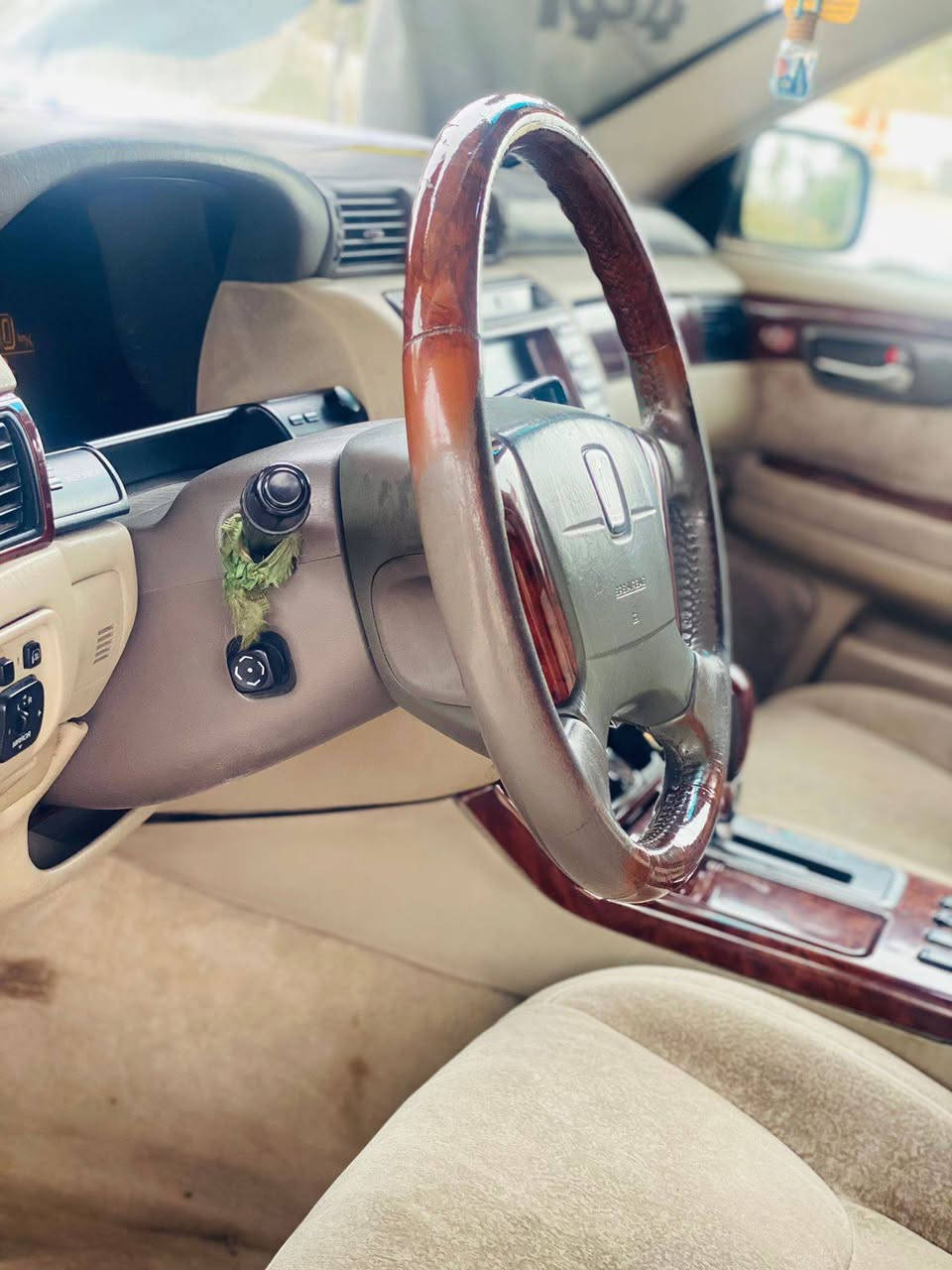 اسلام عليكم
للبيع ملكه فول بطن اربع دكم كفاله عامه من كلشي رقم كركوك مدفرع كمرك وظريبه وقرصه بيه جاهزه باقيه وين مايعجبك دك حاسبه واسحب ظبارته وقرصه شرط كارتون

تبريد قطعتين

ستيرن كهربائي

اربع كشنات كهرباىي

ديفور الكبير

دبل شاشه كرستال

ثلاجه

شرط السياره احله من الصور وماشيه 80 حقيقي

جاهزه من كلشي مكينه كير حداديه تخم تاير ويل نجمه بلادي شرط ترايه زيرو

السعر 120 وبيه مجال بسيط

***********
