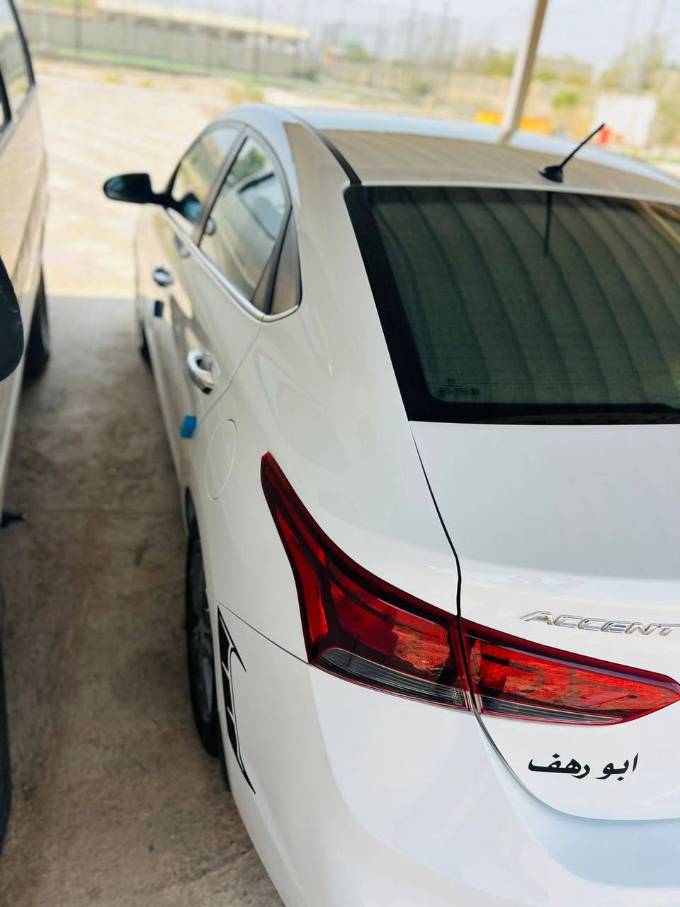 اكسنت مديل 2020  خليجي  
رقم ذي قار حره 
كفاله عامه 
فوال موصفات
تحكم ستيرن جهتين 
شاشه 
كامره دواره 
تبريد قطعتين 
اشاير بل مرايه 
ويل كب 5 
حساس ابواب 
حساس بنيد 
فتحه بل قماره 
مكينه 1600 
سعر 135 وبيه مجال 
***********
