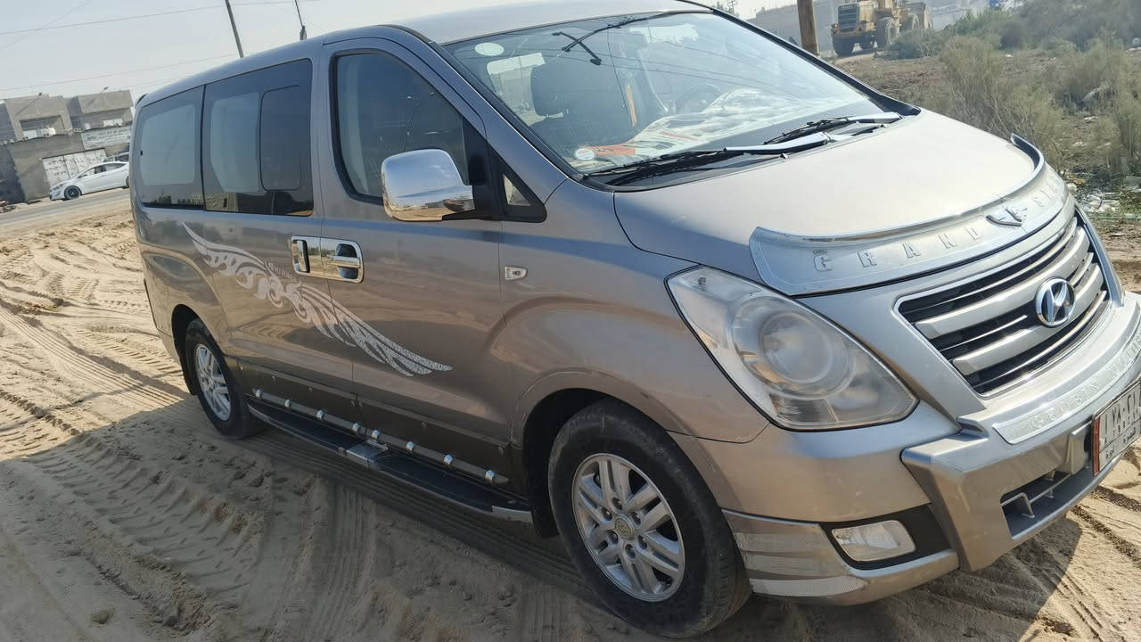 السلام عليكم ستاركس مديل16 اصل  مجول كفاله ضربه وكص وبارد سياره بيهه قطعه رش كوري والباقي كفاله برغي مامفتوح بيهه  رقم بصره راعيهه بلبصره تحويل ثاني يوم سياره جاهزه دوشمه حداده تاير كير
مكينه موجود بلبصره الهارثه  رقمي ***********
