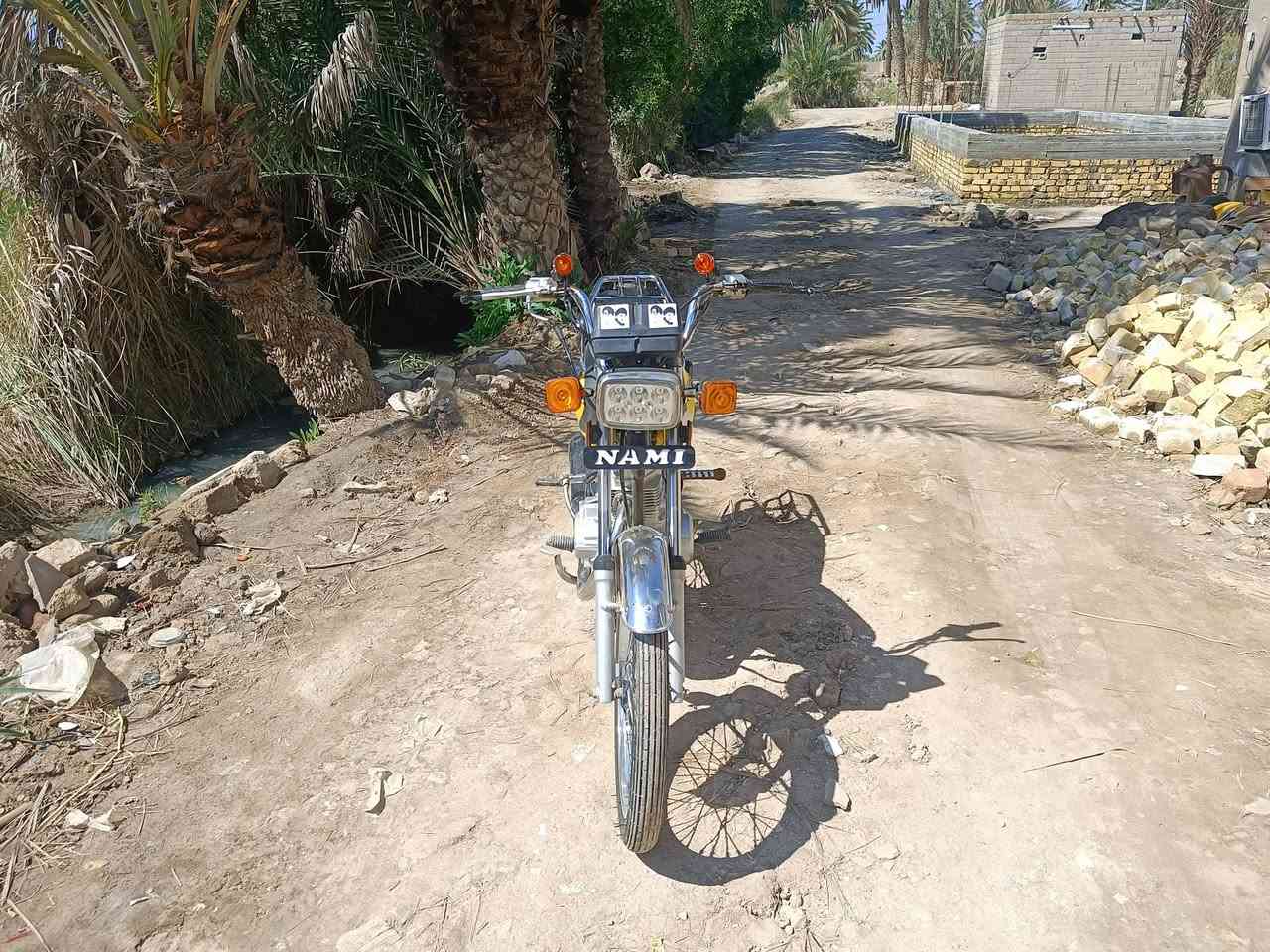 دراجه نامه  كلك دراجه نضيفه كلش اريد اراوسها بستوته مكاني بالمجد العنده ستوته يجني خاص ونلتفق اويخابرني علئ هاذا الرقم ***********
