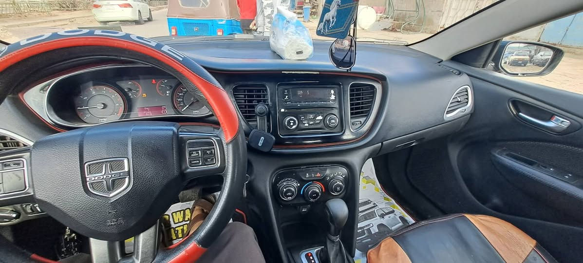 سيارة دوج دارت 2016 
مكفولة كير و مكينة وتبريد 
والعيب الشرعي
تخم تاير
باتري جديد
وارد امريكي
ضربة جاملغ جهة السائق 
سنوية 2028 تنتهي
***********
