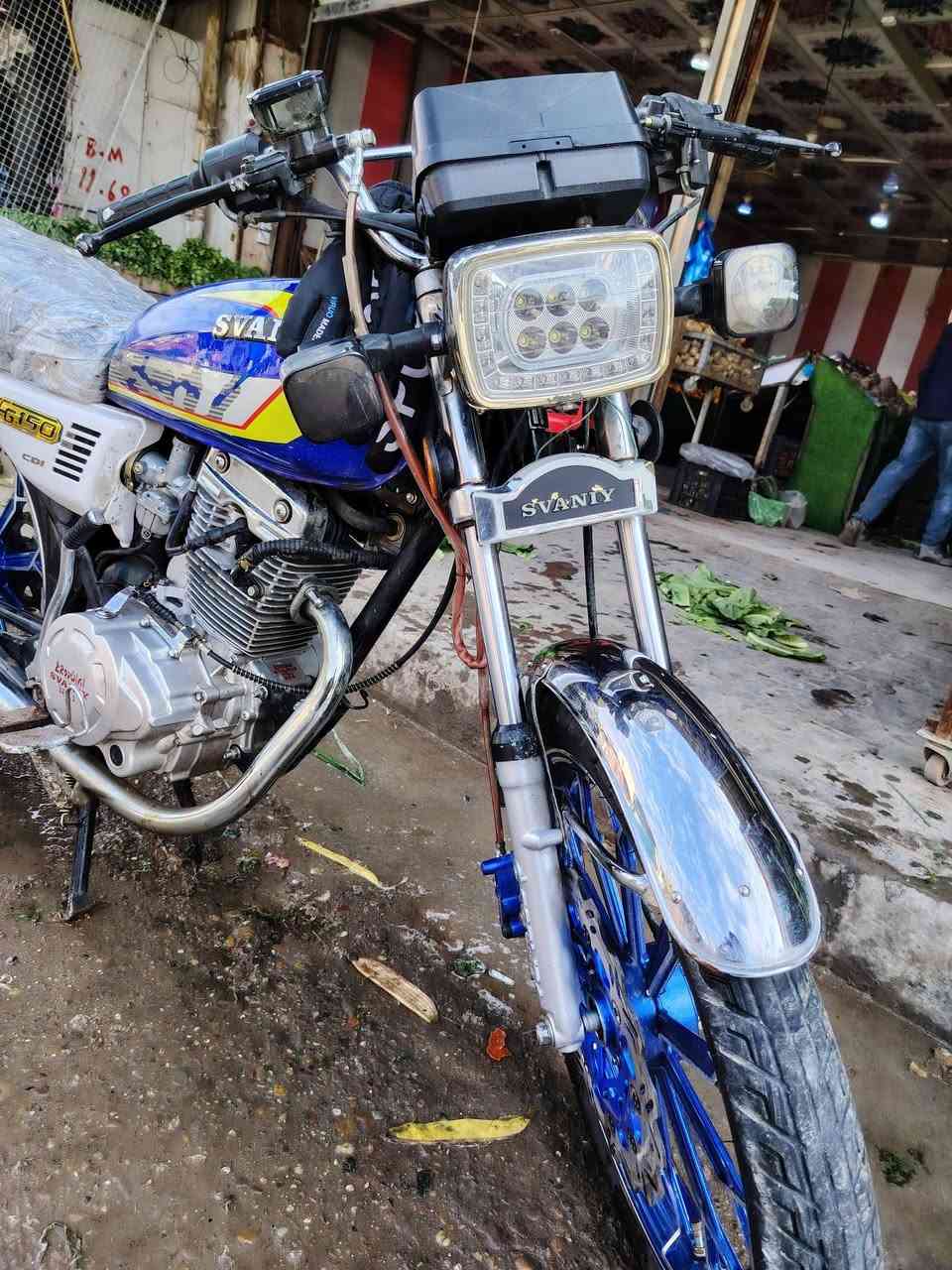 سلام عليكم  سافان موديل ٢٤ مكفوله محرك وكير تشتغل نكره سلف مكاني اليوسفيه القصر الأوسط سعره ٦٥٠ الاتصال ***********
