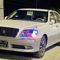 كراون • ٢٠٠١ • سيد صادق