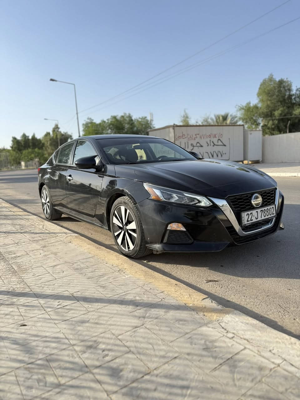 السلام عليكم
Nissan ALTIMA SV 2021 
سيارة نظيفة جدااا حادث خفيف جاملغ فقط .
ماشيه 42 mi 
رقم اربيل بأسمي هزه و سنويه جديده وكاله او تحويل .
دهن امزويل اديرلهه و بانزين كله محسن سياره اسم دوانز مابيهه محافظ عليهه كلش .
السعر نهائي 145 ورقه .
المكان بغداد حي القادسيه ***********
صور حادث ناشرهن و هذه رقم شاصي 
1N4BL4DV7MN391403
