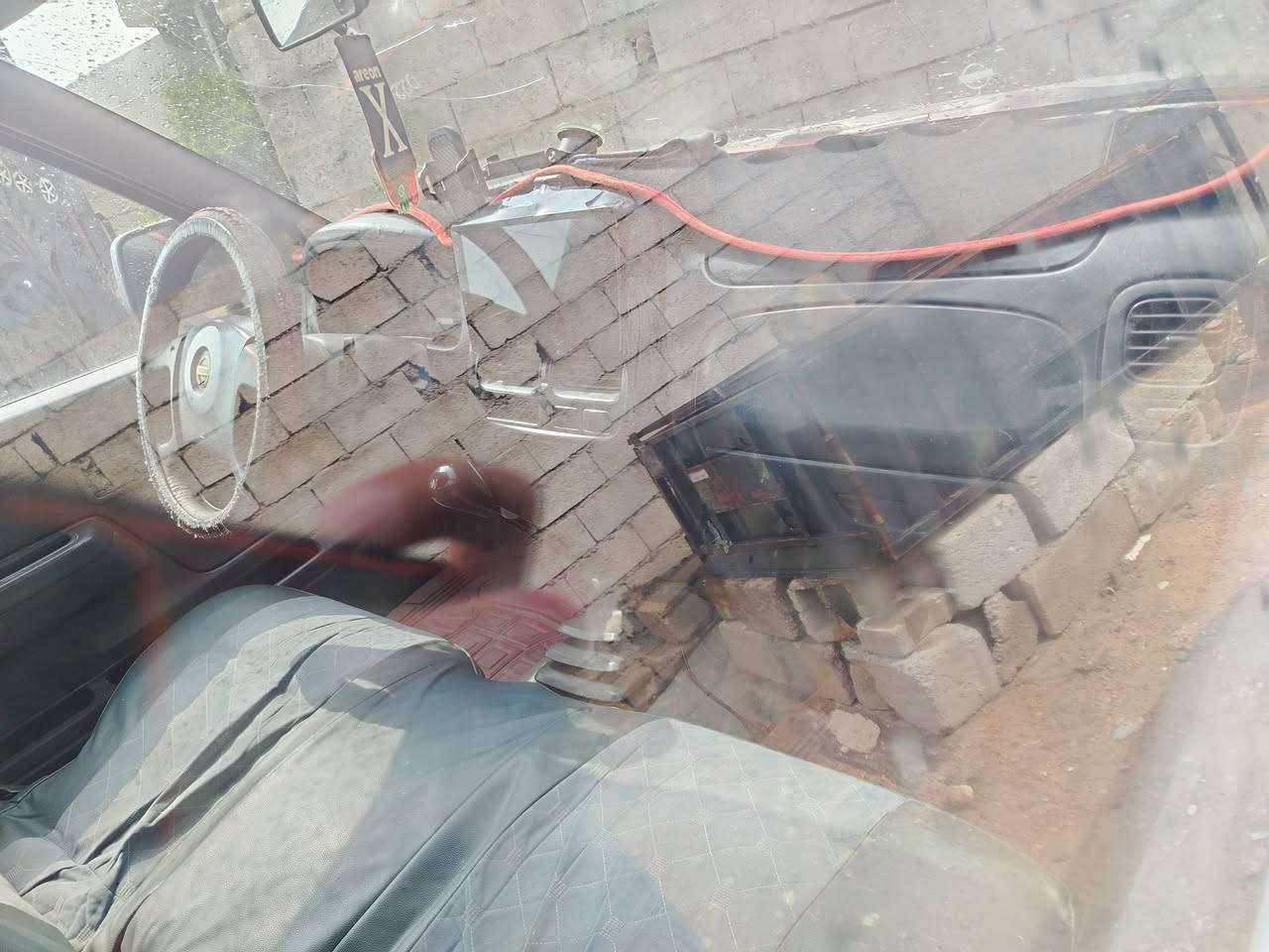 سلام عليكم بيكم نيسان موديل 2002 محرك 1400 كابريتر اسود  بيه صرف رقم واسط سنويه 2028 بسمي رقم موبايل *********** ترهم مراوس بيكم تك قماره مكان سياره ديالئ
