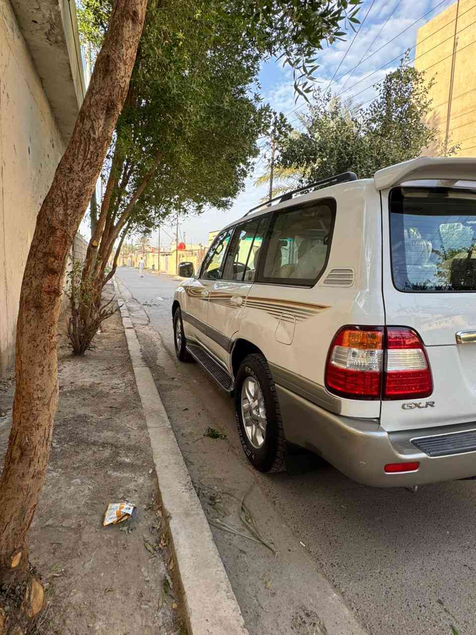 سلام عليكم
لاندكروزر (((( للبيع فقط ))))  2007 أصل سعودي فوول موصفات معروفه 
بيه بارد جاملغ لايمن شبرين ودعاميات صبغ رقم بغداد مشروع وطني لغايه27  نفاذ تحويل ثاني يوم سياره جاهز مانقصها شي 
باقي التفاصيل اتصل 0771170345
***********
