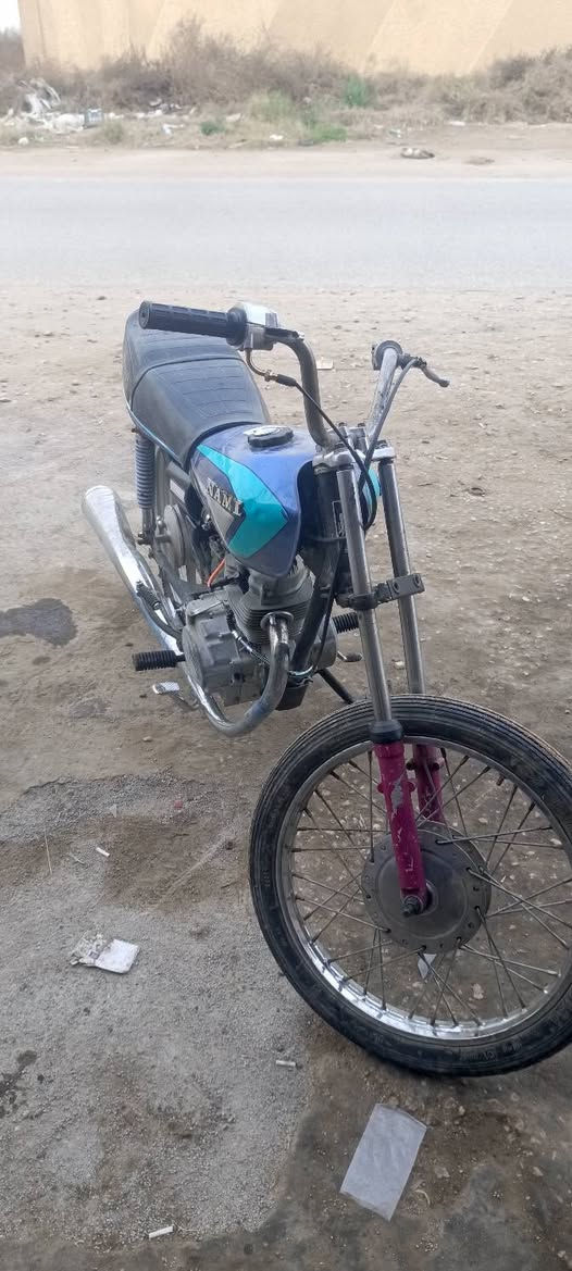 كلك كلك كلك وراق ضايعه 
لبيع سعر 250وبيه مجال تشتغل بس تاير بنجر 

مكاني كربلاء منطقة الامام عون رقمي  ***********
