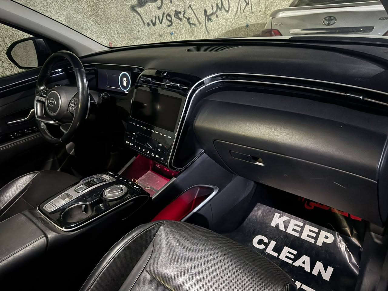 السلام عليكم
توسان 2022 وارد امريكي فول مواصفات لمتد اعلى فئة ب توسان هيبرد  اوتو بارك رقم بغداد صور الحادث والسونار مرفقة مع الصور بيه صبغ قبق الجنطه والدعاميه اماميه  بدون ايرباك 
ماشية 31 الف 
المواصفات : بانوراما / بصمة / جلد / كشن كهرباء / خزن ميموري / جنطة كهرباء / شاشة كبيرة 20 انج / شاشة ديجتال / انارة داخلية LED / كير دكم / هندبريك دكمة / مود درايف / اوتو ستوب / محرك 2000 هيبرد / تدفئة وتبريد بالكشنات / مانع انحدار / ٤ كامرات + شاشة عرض كامرة رباعية / تبريد قطعتين. / نظام HTRAC / رادارت / شفتات ستيرن / رادار نقطة عمياء / تشغيل عن بعد / قيادة من الريمونت / تدفئة ستيرن. / كامرة في المري الجانبية مع الاشارة /والايرباك راجع سستم/ وهواي مواصفات بعد مذاكرهن مكاني بغداد *********** السعر قفل قفل 175
