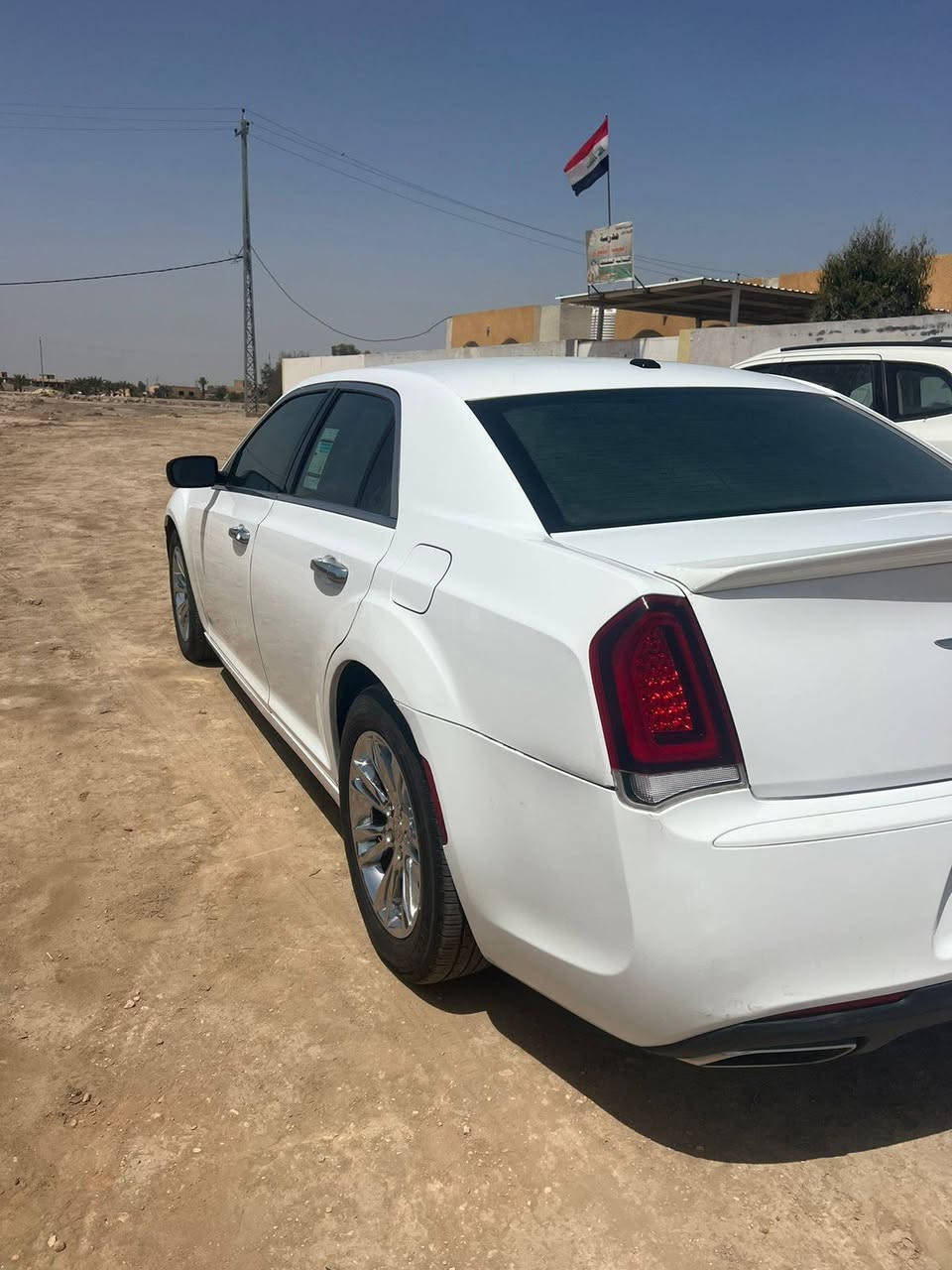 أوباما موديل ١٣ اربيل بسمي بيه صبغ جوه قبق البانزين بالهلال مع كارت بجوملغ الأمامي بخشم محدثه بجم والخلفي السعر ١٧٧وبيه مجال مكاني بابل القاسم للإستفسار *********** بيع او مراوس بأقل سعر السياره جاهزه اي نقص مابيه
