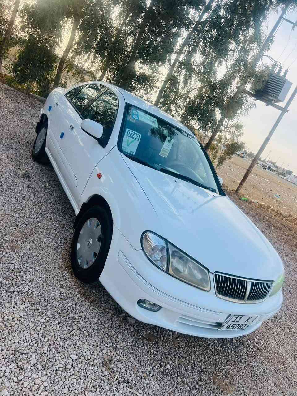 سني 2002 رقم بغداد ثاني يوم التحويل
محرك اسود اوتماتيك كير صدر جيد جدا 
مصبوغه بدون ضرر 
السعر ٧٥ بيها مجال بسيط 
*********** احمد ابو اركان
مكان السياره الانبار الرمادي
