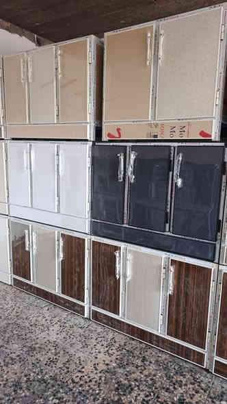 معرض حسين البصراوي ألمنيوم للجاهز والتفصال للجمله ومفرد شغل درجة اولى مبطن باب وجهين داخل بنل ليسه بليت خفيف ممول جميع المحافظات🚛 *********** شعارنا واحد وسعارنا تنافسيه
