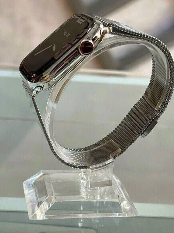 ‏Series 7  (CELL) Stainless 
‏‎ساعة ابل واج سيريس 7 ستلس ستيل  
‏‎حجمها : 45 mm
‏‎نسبة البطارية : 100 %
‏‎نسبة النظافه : 98 %
‏‎السعر : 300 الف 
مكاني بسليمانية متوفر توصيل 
رقم موبايل :***********
غراضها كاملات بس بدون كارتونه
‏‎غراضها كامله كلهن الاصليات وبعدها داخل الضمان 
‏‎🚨🚨اخواني الاعزاء عند حجز الساعه وارسالها اليك من خلال شركة التوصيل يجب تسديد مبلغ قدره عشره الف من خلال كارت اسيا او تحويل زين كاش عشره وينزل من حساب الساعه خلاف هذا لااستطيع ارسال الساعة

