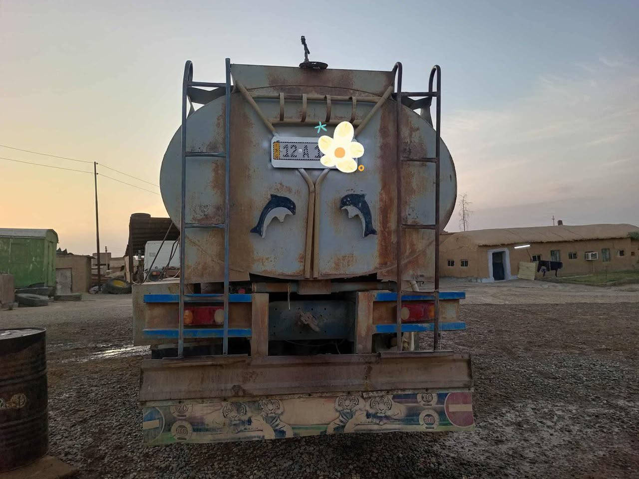 السلام عليكم سياره سكانيا. تنكر111 موديل 61 كلها شرط جاهزه ع شغل رقم الماني مسطرا بسمي سنويه لل2030. 
 ***********

    ***********
