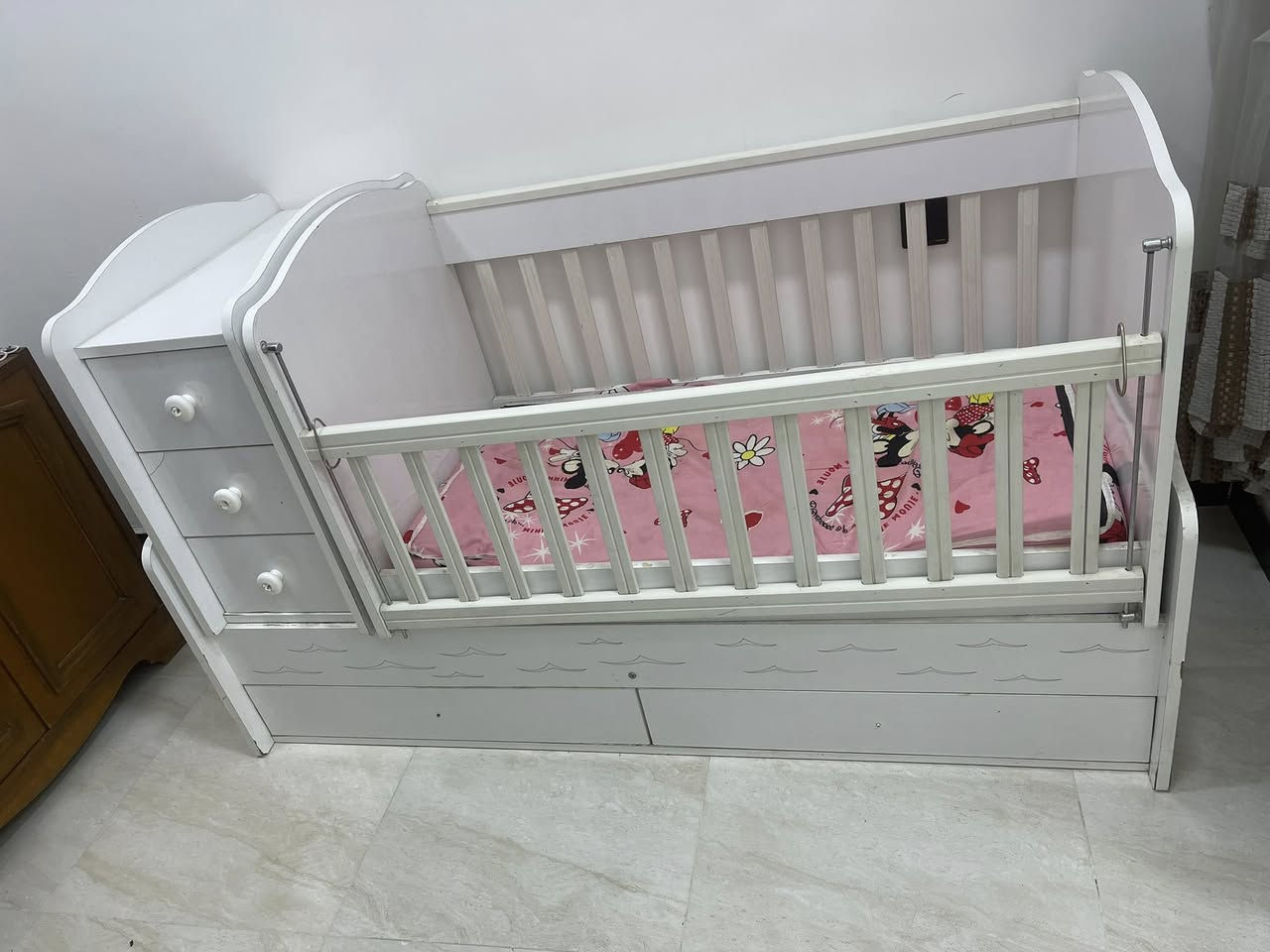 سرير طفل يكفي لحد عمر 7 سنوات نظيف 65 وبي مجال بسيط 

بلي 4 مهكر فات نظام 9.00
جوستك 2 اصلية وعادية وبي 7 العاب نظيف جداً السعر 250 وبي مجال بسيط 

سكوتر ثقيل يتحمل وزن ثقيل نظيف مابي اي ضررر التايرات تشتغل كلوبات من يمشي بس التاير البدايه يحتاجلة دهن لان قوي ماعرف شبي 12 

ومعينة مسح نظيفها مابيها اي ضررر  مستخدمه بس مرتين وتركتها الاصلية ماخذتها 35 ابيعها 18 وبيها مجال بسيط 

(العنوان الدورة )


**إذا كنت صاحب هذا الإعلان وتريد حذفه لأي سبب، رجاءا أرسل رسالة إلى الدعم الفني**