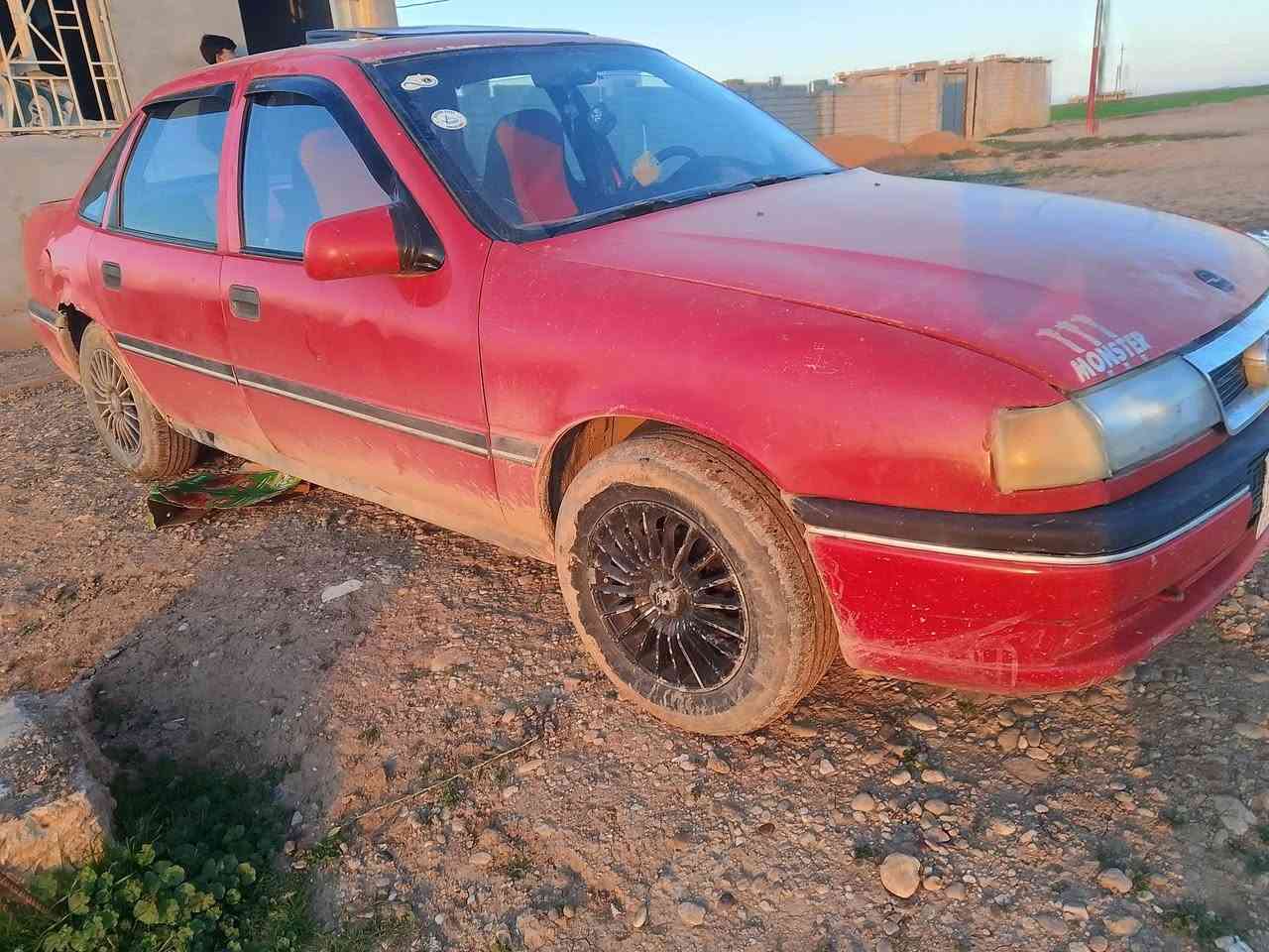 السلام عليكم سياره اوبل فكتره موديل 92 الكشره جدام العين شرط التحويل
***********
