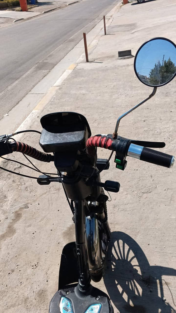 السلام عليكم دراجة شحن حجم 20 نقصه الإشارات واكفه وسله البطاريات فوك نص عمر بريكات امامي شغال خلفي هم شغال بس قبل اسبوع بدلت بنز بعده خفيف مادري ليش السعر 150 وبيه مجال بسيط مكاني بغداد عامريه متواجد خاص


**إذا كنت صاحب هذا الإعلان وتريد حذفه لأي سبب، رجاءا أرسل رسالة إلى الدعم الفني**