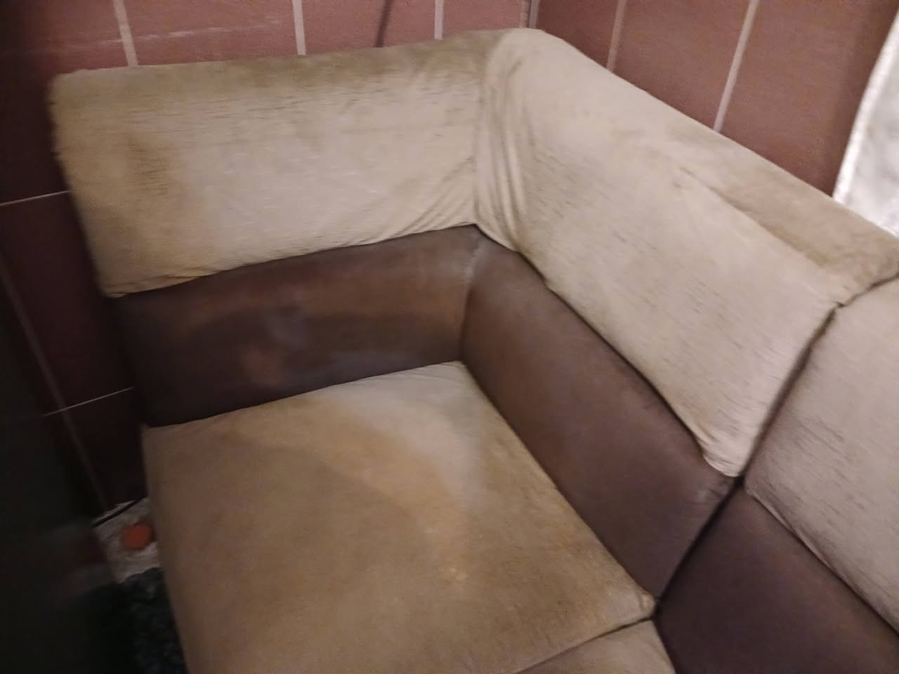 ديوان ٨ مقاعد ٧٥ بحاله جيده


**إذا كنت صاحب هذا الإعلان وتريد حذفه لأي سبب، رجاءا أرسل رسالة إلى الدعم الفني**