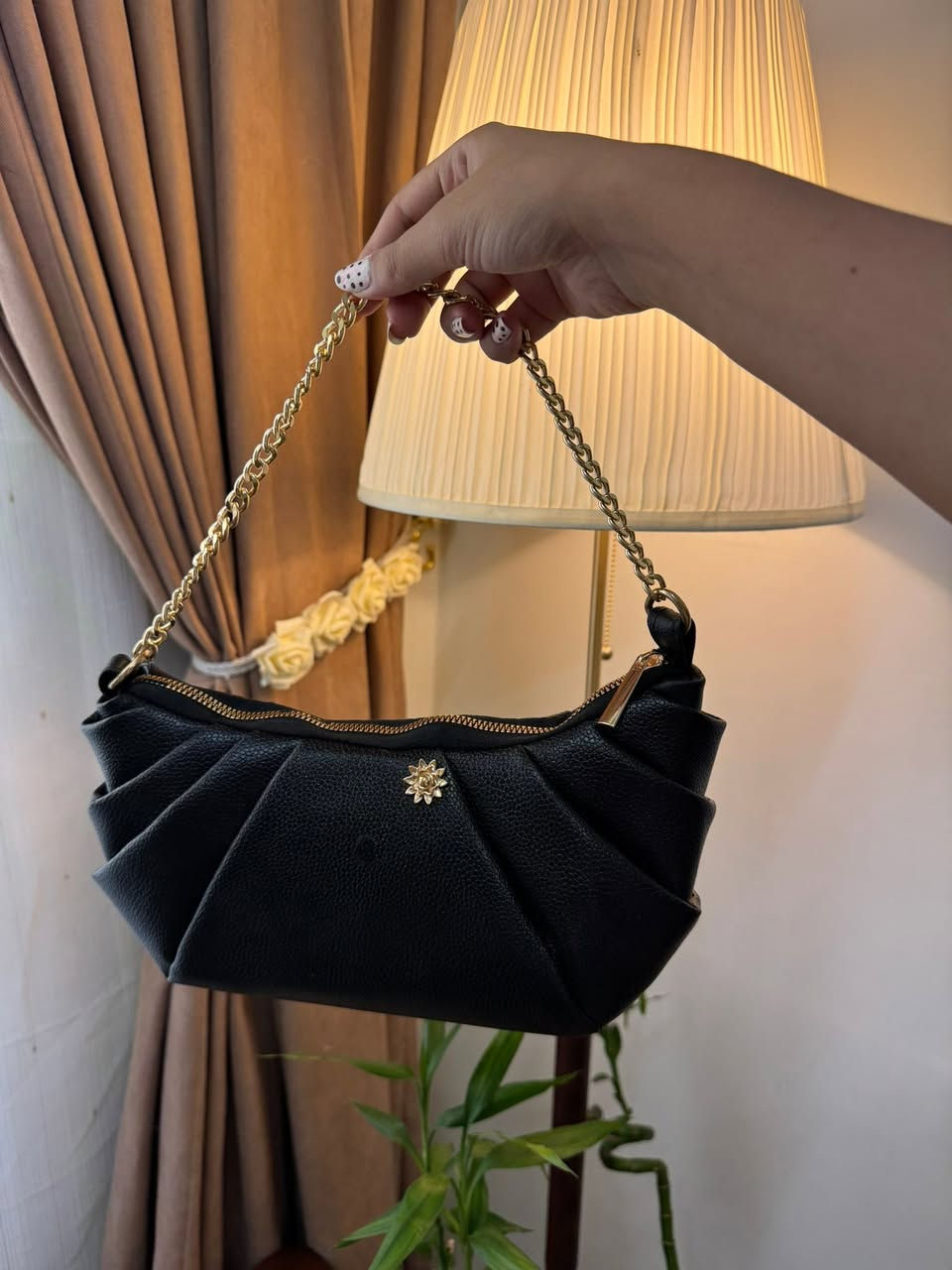 بنات وفرت جنط كوالتي ممتاز 👌👜
قطع جديدة وحلوة ماركات ❤️‍🔥
اسعار جدا مناسبة مقارنة بالجودة 
مراسلة خاص 📤


**إذا كنت صاحب هذا الإعلان وتريد حذفه لأي سبب، رجاءا أرسل رسالة إلى الدعم الفني**