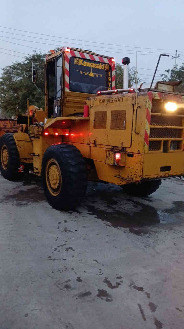 للبيع موديل ٧٩ محرك بي ازوزه  مكاني ديالى  ***********
