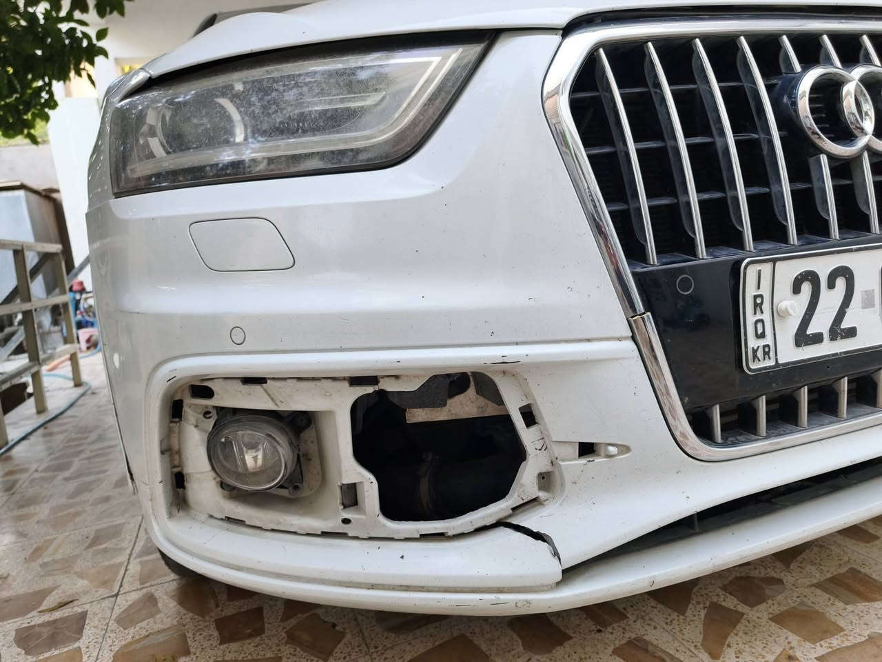 🚘 الموديل: Audi Q3 2013
🎨 اللون: أبيض
⛽ الوقود: بنزين
⚙️ المحرك: 2.0 TFSI تيربو
🔄 ناقل الحركة: أوتوماتيك
🛞 نظام الدفع: كواترو (دفع رباعي)
📍عداد المسافة: 253,000 كم
السيارة تتميز بأداء قوي وثبات ممتاز على الطريق، مع راحة وفخامة معروفة من أودي. السيارة بحالة جيدة وجاهزة للاستخدام، ويوجد بها صبغ.
للمهتمين، التواصل على الخاص أو الاتصال واتساب 
***********
