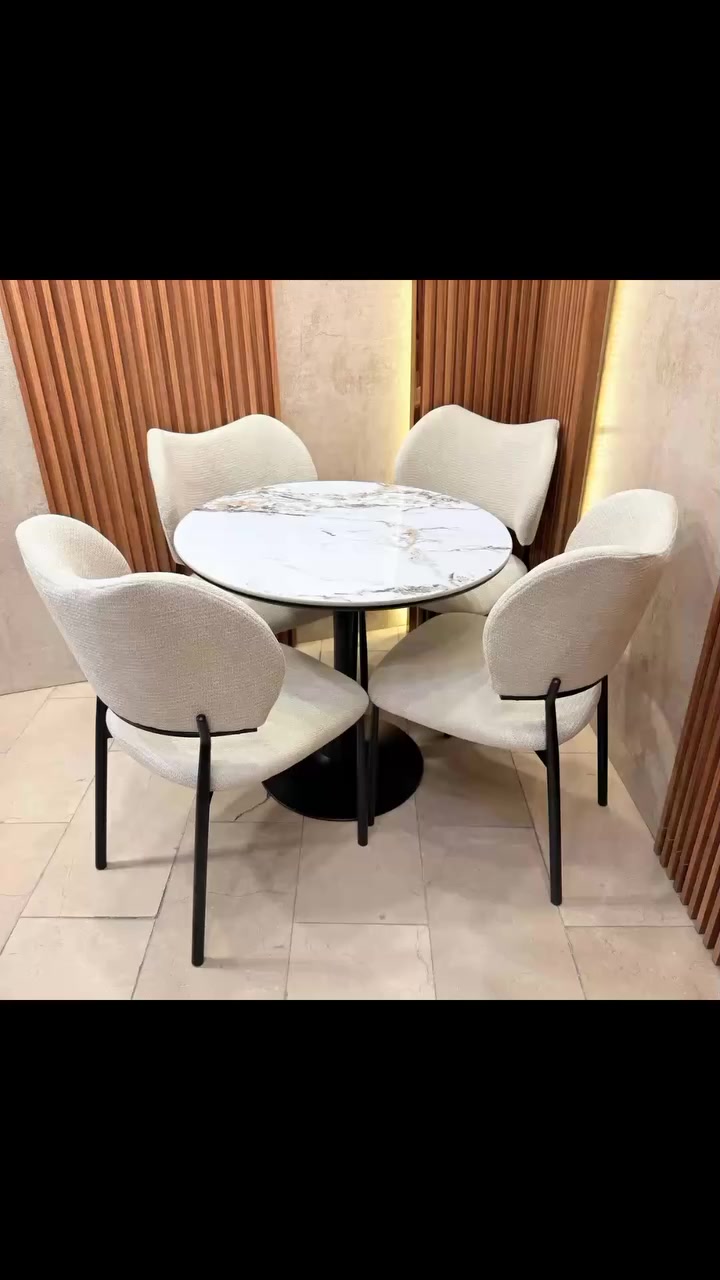 ميز طعام 4 كرسي السطح رخام مزجج قياس الميز 80 سم 
رجل الكرسي حديد صبغ حراري 
الدوشمه مخمل مقدف وتر پروڤ
السعر  210 فقط 🔥🔥


**إذا كنت صاحب هذا الإعلان وتريد حذفه لأي سبب، رجاءا أرسل رسالة إلى الدعم الفني**