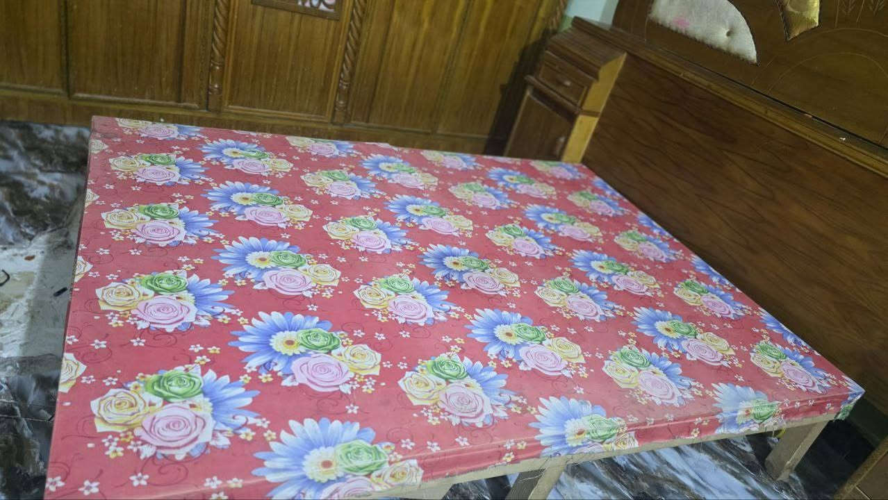 غرفه اخشاب تسكام خمس قطع باقي تفاصيل يم صاحب الغرفه ***********
