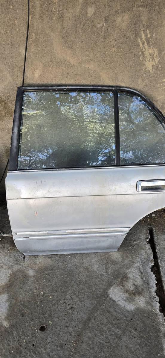 للبيع 4 بوب كاملات  ارنب طويل مع صندوق لا خياس ولاضربة فقط جراد مكاني ناصرية سوق الشيوخ
***********
