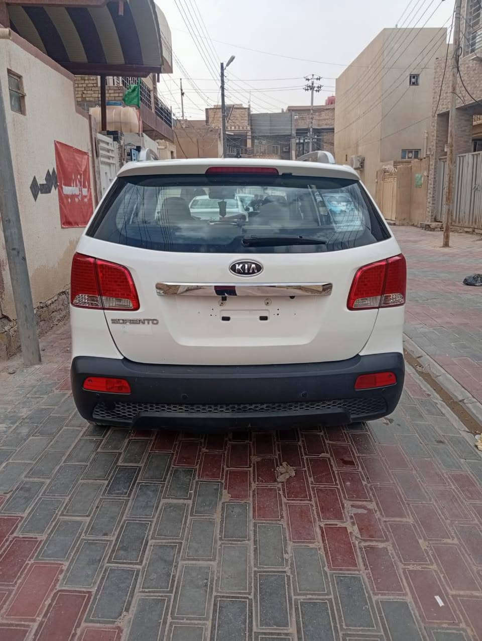 السلام عليكم
سياره سورنتو موديل ٢٠١٢ سياره كلش نظيفه وارد خليجي مكفوله من الصبغ والضربه بيه بس بنيد مبدل بنوراما تخم تاير تبريد تدفئه رقمه سليمانيه الانكليزي ثاني يوم مدوار محرك دوش 4 سلندر  السعر ١٣٥وبيه مجال قليل رقم الهاتف ***********
