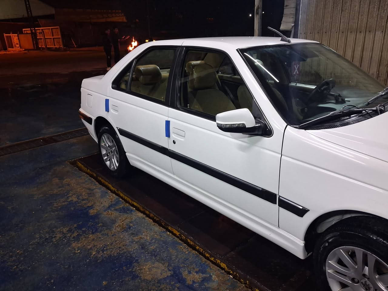 سلام عليكم بيجو بارص 2023
رقم بغداد إنجليزي مشروع وطني
سيارة حرة السعر80وبيها مجال
‏جاهزة من كل شيء 
‏مكاني بغداد العبيدي الاستفسار 
‏رقم الهاتف  ***********
